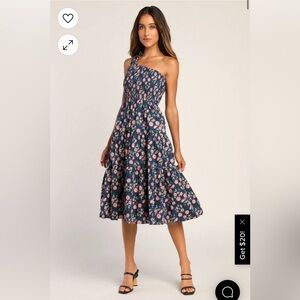Super cute wedding guest dress! Brand new tags on!